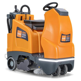 TASKI AERO 3500µicro B BMS Li 150, Kompakter Aufsitz-Staubsauger auf Basis der swingo 2100, inkl. Li-Ion Batterien und int. Ladegerät | Packung (1 Stück)